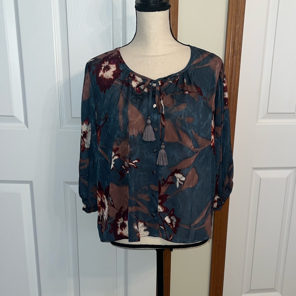 Love Stitch Floral Silky Blouse